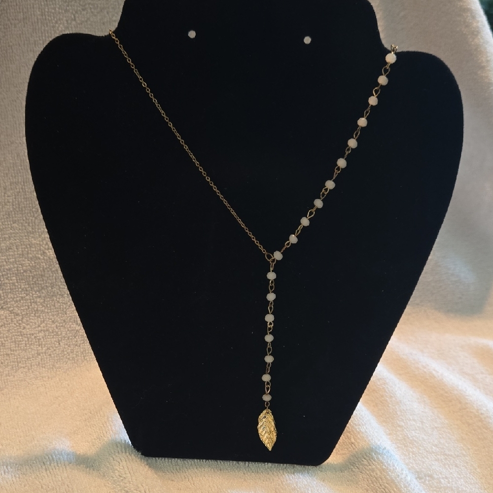 22" Elegant Beaded and Gold Leaf Pendant Necklace
